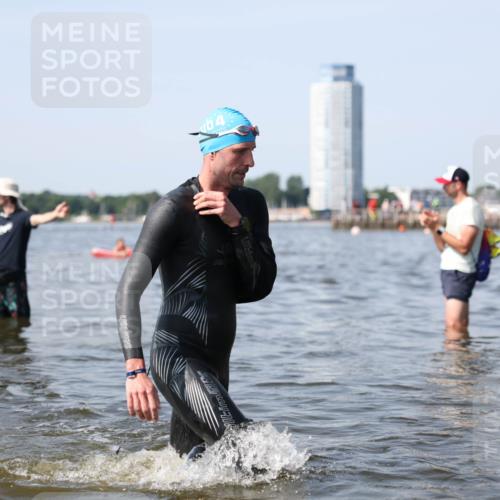22.06.2025 - Viking Triathlon Michael Strokosch http://msf.ph/oto/8056349 22.06.2025 10:30:43 Schwimmen 13, 162, 188, 444, 551, 630, 651 meine-sportfotos.de