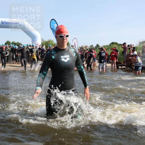 22.06.2025 - Viking Triathlon Michael Strokosch http://msf.ph/oto/8056365 22.06.2025 10:03:03 Schwimmen 5, 43, 47, 101, 154, 177, 204, 233, 349, 398, 475, 478, 554, 602, 632 meine-sportfotos.de