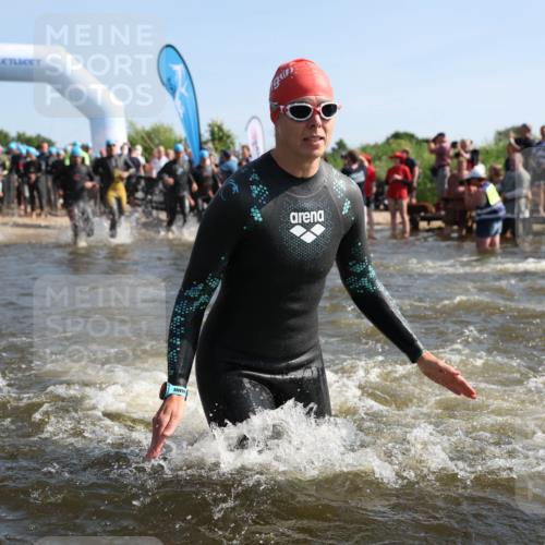 22.06.2025 - Viking Triathlon Michael Strokosch http://msf.ph/oto/8056367 22.06.2025 10:03:03 Schwimmen 5, 43, 47, 101, 154, 177, 204, 233, 349, 398, 475, 478, 554, 602, 632 meine-sportfotos.de