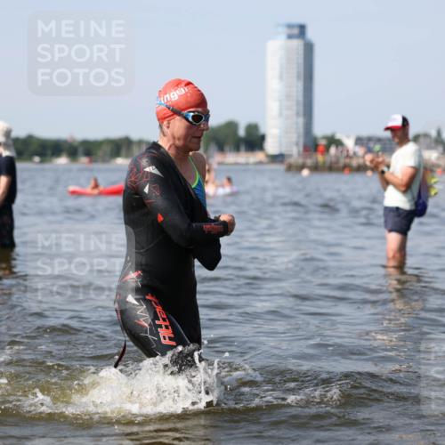 22.06.2025 - Viking Triathlon Michael Strokosch http://msf.ph/oto/8056368 22.06.2025 10:30:47 Schwimmen 13, 45, 162, 188, 444, 630, 651 meine-sportfotos.de