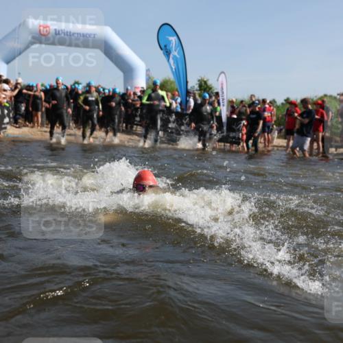 22.06.2025 - Viking Triathlon Michael Strokosch http://msf.ph/oto/8056377 22.06.2025 10:03:08 Schwimmen 101, 177, 187, 204, 208, 233, 334, 349, 398, 478, 505, 524, 602, 632 meine-sportfotos.de