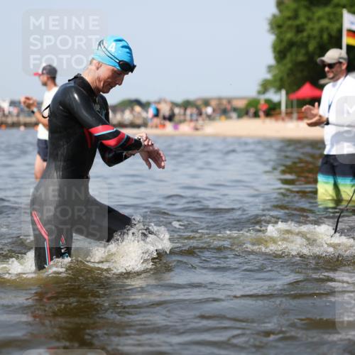 22.06.2025 - Viking Triathlon Michael Strokosch http://msf.ph/oto/8056383 22.06.2025 10:30:52 Schwimmen 45, 162, 188, 347, 444, 510, 630 meine-sportfotos.de