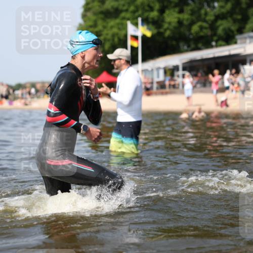 22.06.2025 - Viking Triathlon Michael Strokosch http://msf.ph/oto/8056389 22.06.2025 10:30:53 Schwimmen 45, 162, 188, 347, 444, 510, 630 meine-sportfotos.de