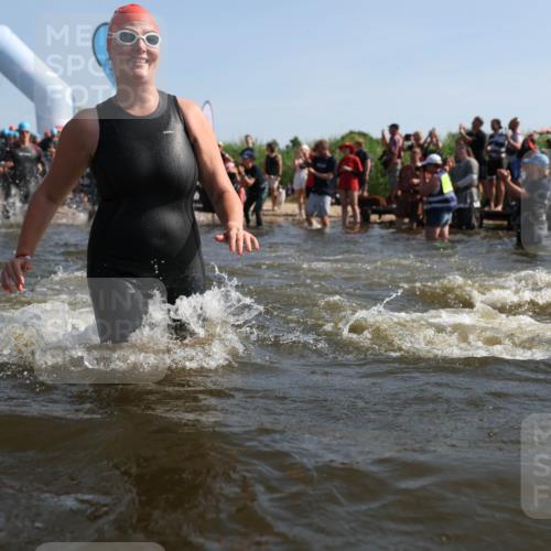 22.06.2025 - Viking Triathlon Michael Strokosch http://msf.ph/oto/8056417 22.06.2025 10:03:19 Schwimmen 20, 25, 34, 88, 89, 134, 163, 187, 208, 229, 251, 332, 334, 348, 505, 524, 540, 636, 660 meine-sportfotos.de