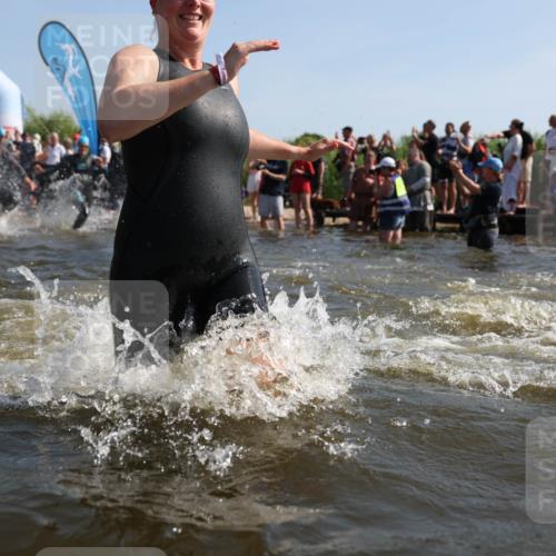 22.06.2025 - Viking Triathlon Michael Strokosch http://msf.ph/oto/8056419 22.06.2025 10:03:19 Schwimmen 20, 25, 34, 88, 89, 134, 163, 187, 208, 229, 251, 332, 334, 348, 505, 524, 540, 636, 660 meine-sportfotos.de