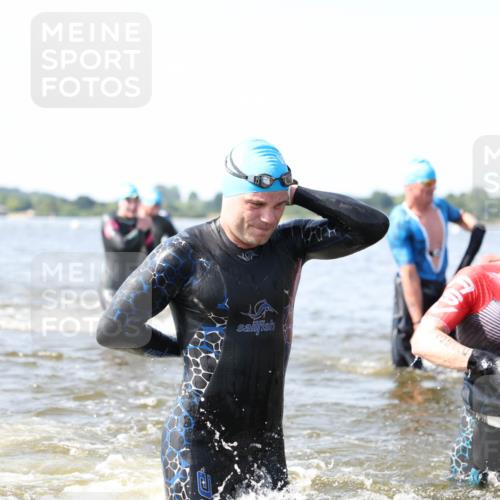 22.06.2025 - Viking Triathlon Michael Strokosch http://msf.ph/oto/8056434 22.06.2025 10:31:03 Schwimmen 45, 162, 216, 237, 330, 347, 352, 510, 549 meine-sportfotos.de