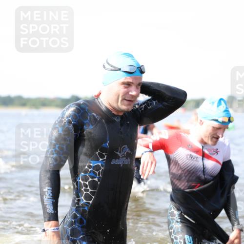 22.06.2025 - Viking Triathlon Michael Strokosch http://msf.ph/oto/8056438 22.06.2025 10:31:04 Schwimmen 45, 216, 237, 330, 347, 352, 510, 549 meine-sportfotos.de