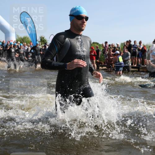 22.06.2025 - Viking Triathlon Michael Strokosch http://msf.ph/oto/8056439 22.06.2025 10:03:23 Schwimmen 20, 25, 34, 88, 89, 134, 163, 229, 251, 324, 332, 348, 540, 636, 660 meine-sportfotos.de