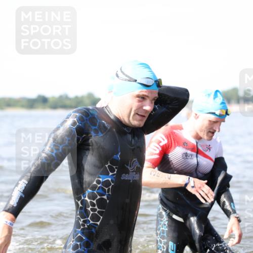 22.06.2025 - Viking Triathlon Michael Strokosch http://msf.ph/oto/8056440 22.06.2025 10:31:04 Schwimmen 45, 216, 237, 330, 347, 352, 510, 549 meine-sportfotos.de
