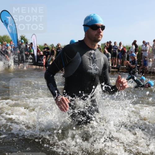22.06.2025 - Viking Triathlon Michael Strokosch http://msf.ph/oto/8056441 22.06.2025 10:03:23 Schwimmen 20, 25, 34, 88, 89, 134, 163, 229, 251, 324, 332, 348, 540, 636, 660 meine-sportfotos.de