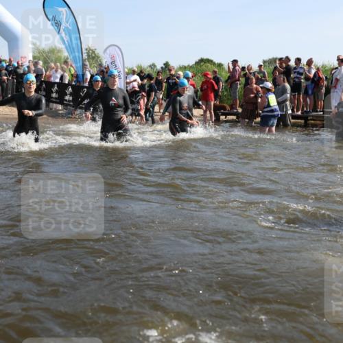 22.06.2025 - Viking Triathlon Michael Strokosch http://msf.ph/oto/8056445 22.06.2025 10:03:25 Schwimmen 25, 34, 42, 88, 89, 163, 182, 221, 229, 251, 324, 332, 454, 540, 556 meine-sportfotos.de