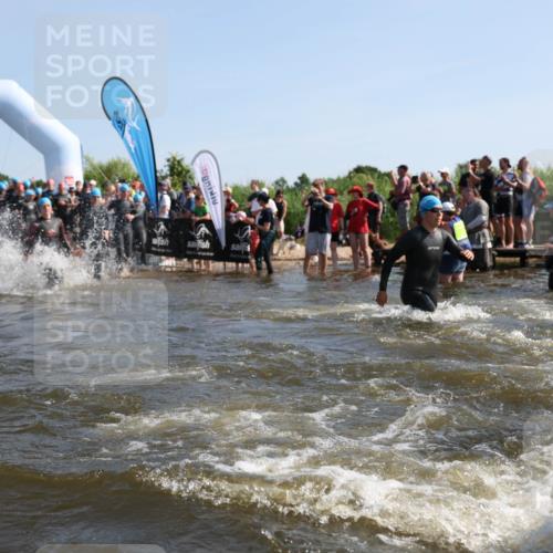 22.06.2025 - Viking Triathlon Michael Strokosch http://msf.ph/oto/8056459 22.06.2025 10:03:29 Schwimmen 25, 34, 42, 88, 89, 163, 179, 182, 221, 251, 324, 332, 454, 540, 556, 645 meine-sportfotos.de