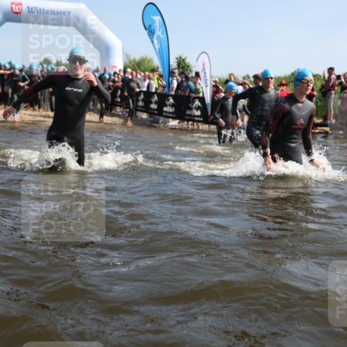 22.06.2025 - Viking Triathlon Michael Strokosch http://msf.ph/oto/8056464 22.06.2025 10:03:32 Schwimmen 25, 42, 58, 88, 179, 182, 221, 251, 324, 332, 434, 454, 556, 645, 659 meine-sportfotos.de