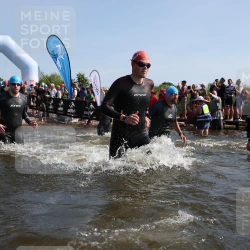 22.06.2025 - Viking Triathlon Michael Strokosch http://msf.ph/oto/8056479 22.06.2025 10:03:36 Schwimmen 42, 58, 62, 79, 148, 179, 182, 221, 434, 454, 556, 619, 635, 645, 659 meine-sportfotos.de