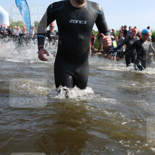 22.06.2025 - Viking Triathlon Michael Strokosch http://msf.ph/oto/8056489 22.06.2025 10:03:39 Schwimmen 58, 62, 79, 108, 148, 179, 182, 434, 454, 456, 619, 635, 645, 648, 659 meine-sportfotos.de