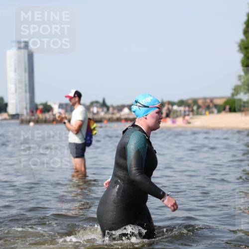 22.06.2025 - Viking Triathlon Michael Strokosch http://msf.ph/oto/8056504 22.06.2025 10:31:23 Schwimmen 3, 8, 216, 236, 311, 469, 613 meine-sportfotos.de