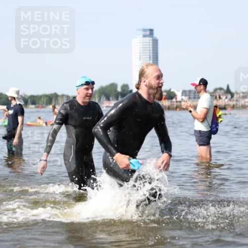 22.06.2025 - Viking Triathlon Michael Strokosch http://msf.ph/oto/8056520 22.06.2025 10:31:26 Schwimmen 3, 8, 236, 311, 469, 613, 648 meine-sportfotos.de