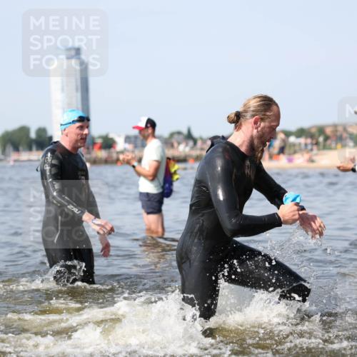 22.06.2025 - Viking Triathlon Michael Strokosch http://msf.ph/oto/8056526 22.06.2025 10:31:27 Schwimmen 3, 8, 236, 311, 340, 469, 613, 648 meine-sportfotos.de