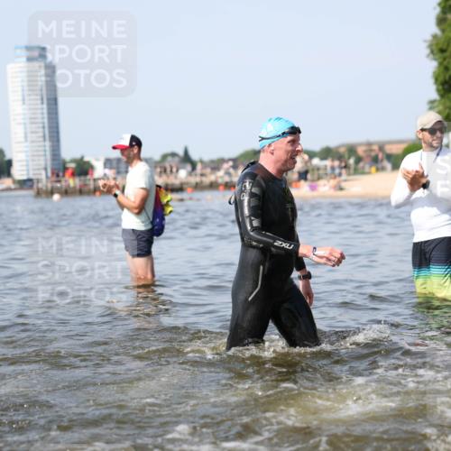 22.06.2025 - Viking Triathlon Michael Strokosch http://msf.ph/oto/8056532 22.06.2025 10:31:28 Schwimmen 3, 8, 236, 311, 340, 469, 613, 648 meine-sportfotos.de