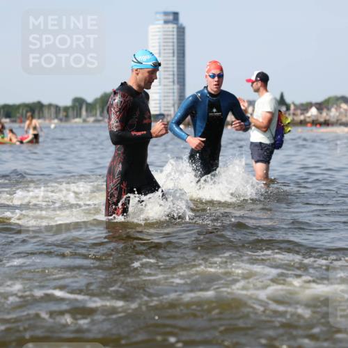 22.06.2025 - Viking Triathlon Michael Strokosch http://msf.ph/oto/8056553 22.06.2025 10:31:37 Schwimmen 3, 8, 98, 99, 137, 158, 189, 224, 340, 350, 469, 555, 613, 648 meine-sportfotos.de