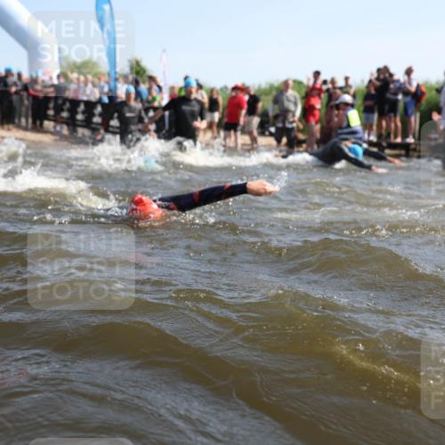22.06.2025 - Viking Triathlon Michael Strokosch http://msf.ph/oto/8056558 22.06.2025 10:04:05 Schwimmen 156, 220, 240, 313, 315, 351, 370, 433, 448, 474, 529, 614, 639, 657 meine-sportfotos.de