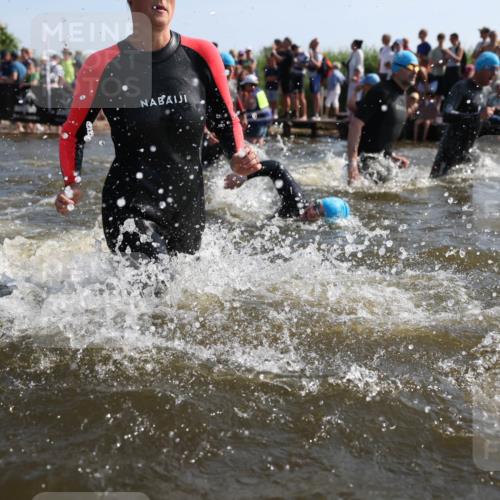 22.06.2025 - Viking Triathlon Michael Strokosch http://msf.ph/oto/8056564 22.06.2025 10:04:08 Schwimmen 156, 199, 220, 240, 313, 315, 351, 370, 433, 448, 474, 529, 614, 639, 657 meine-sportfotos.de