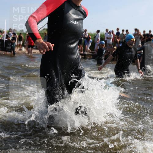 22.06.2025 - Viking Triathlon Michael Strokosch http://msf.ph/oto/8056565 22.06.2025 10:04:08 Schwimmen 156, 199, 220, 240, 313, 315, 351, 370, 433, 448, 474, 529, 614, 639, 657 meine-sportfotos.de