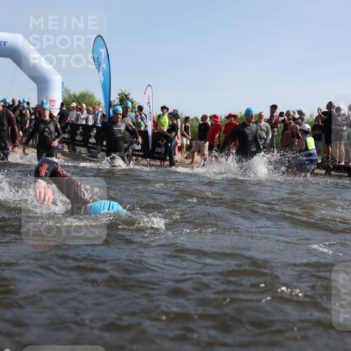 22.06.2025 - Viking Triathlon Michael Strokosch http://msf.ph/oto/8056567 22.06.2025 10:04:16 Schwimmen 115, 141, 142, 156, 185, 195, 199, 253, 276, 351, 377, 408, 474, 493, 529 meine-sportfotos.de