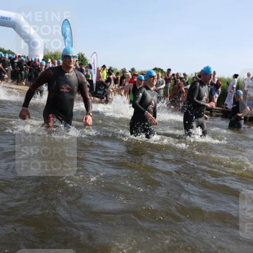 22.06.2025 - Viking Triathlon Michael Strokosch http://msf.ph/oto/8056579 22.06.2025 10:04:21 Schwimmen 115, 141, 142, 185, 195, 209, 239, 253, 276, 335, 377, 408, 419, 447, 493 meine-sportfotos.de