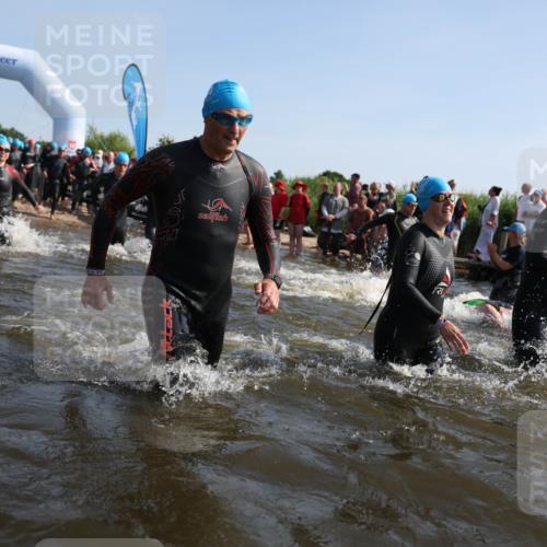 22.06.2025 - Viking Triathlon Michael Strokosch http://msf.ph/oto/8056586 22.06.2025 10:04:22 Schwimmen 115, 141, 142, 185, 195, 209, 239, 253, 276, 335, 377, 408, 419, 447, 493 meine-sportfotos.de