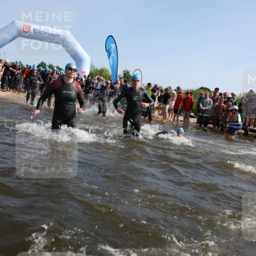 22.06.2025 - Viking Triathlon Michael Strokosch http://msf.ph/oto/8056590 22.06.2025 10:04:23 Schwimmen 115, 141, 142, 185, 195, 209, 239, 253, 276, 335, 377, 408, 419, 447, 493 meine-sportfotos.de