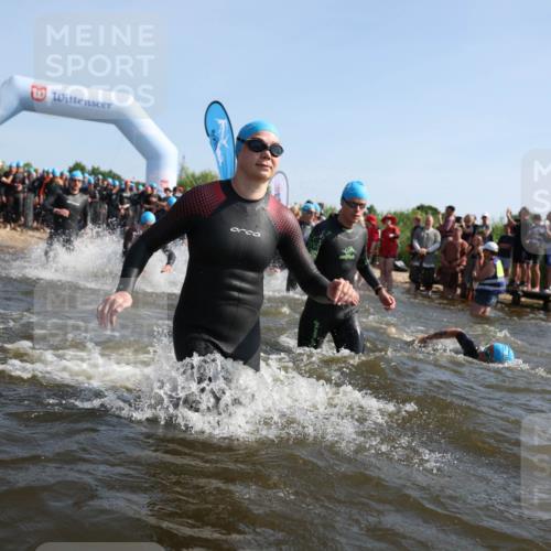 22.06.2025 - Viking Triathlon Michael Strokosch http://msf.ph/oto/8056593 22.06.2025 10:04:25 Schwimmen 115, 146, 195, 209, 239, 253, 335, 375, 377, 408, 419, 447, 457, 506, 629 meine-sportfotos.de