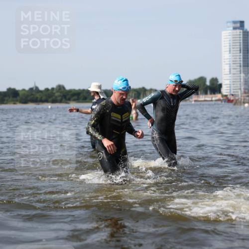 22.06.2025 - Viking Triathlon Michael Strokosch http://msf.ph/oto/8056604 22.06.2025 10:31:49 Schwimmen 87, 98, 99, 124, 125, 137, 158, 189, 224, 350, 435, 449, 507, 555, 658 meine-sportfotos.de