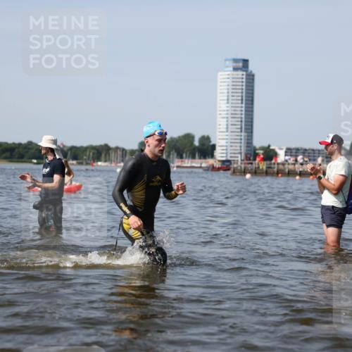 22.06.2025 - Viking Triathlon Michael Strokosch http://msf.ph/oto/8056627 22.06.2025 10:31:54 Schwimmen 63, 87, 99, 124, 125, 224, 435, 449, 488, 507, 555, 658 meine-sportfotos.de