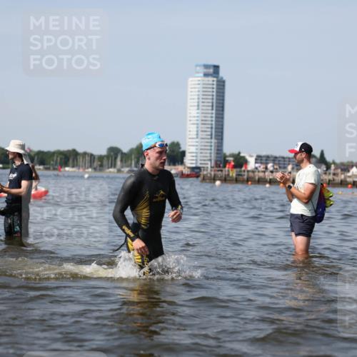 22.06.2025 - Viking Triathlon Michael Strokosch http://msf.ph/oto/8056629 22.06.2025 10:31:54 Schwimmen 63, 87, 99, 124, 125, 224, 435, 449, 488, 507, 555, 658 meine-sportfotos.de