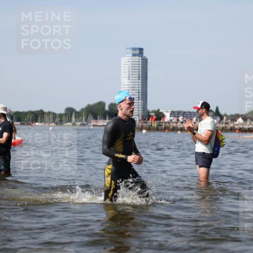 22.06.2025 - Viking Triathlon Michael Strokosch http://msf.ph/oto/8056631 22.06.2025 10:31:54 Schwimmen 63, 87, 99, 124, 125, 224, 435, 449, 488, 507, 555, 658 meine-sportfotos.de