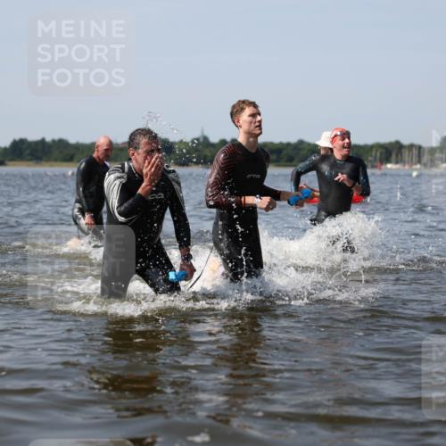 22.06.2025 - Viking Triathlon Michael Strokosch http://msf.ph/oto/8056634 22.06.2025 10:31:56 Schwimmen 63, 87, 99, 124, 125, 224, 226, 271, 435, 449, 464, 488, 507, 555, 658 meine-sportfotos.de
