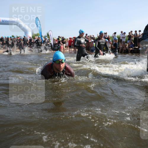 22.06.2025 - Viking Triathlon Michael Strokosch http://msf.ph/oto/8056647 22.06.2025 10:04:54 Schwimmen 29, 70, 72, 197, 248, 254, 295, 362, 394, 411, 416, 423, 509, 527, 620 meine-sportfotos.de