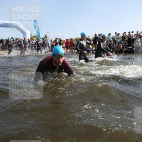 22.06.2025 - Viking Triathlon Michael Strokosch http://msf.ph/oto/8056649 22.06.2025 10:04:54 Schwimmen 29, 70, 72, 197, 248, 254, 295, 362, 394, 411, 416, 423, 509, 527, 620 meine-sportfotos.de