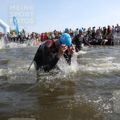 22.06.2025 - Viking Triathlon Michael Strokosch http://msf.ph/oto/8056653 22.06.2025 10:04:54 Schwimmen 29, 70, 72, 197, 248, 254, 295, 362, 394, 411, 416, 423, 509, 527, 620 meine-sportfotos.de