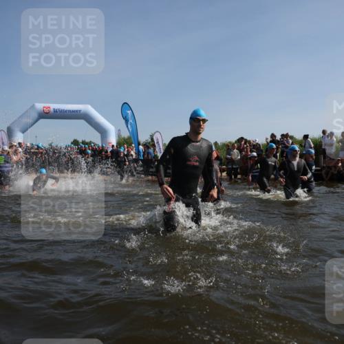 22.06.2025 - Viking Triathlon Michael Strokosch http://msf.ph/oto/8056661 22.06.2025 10:04:58 Schwimmen 29, 70, 72, 197, 248, 254, 295, 362, 394, 407, 411, 416, 423, 509, 527, 620 meine-sportfotos.de