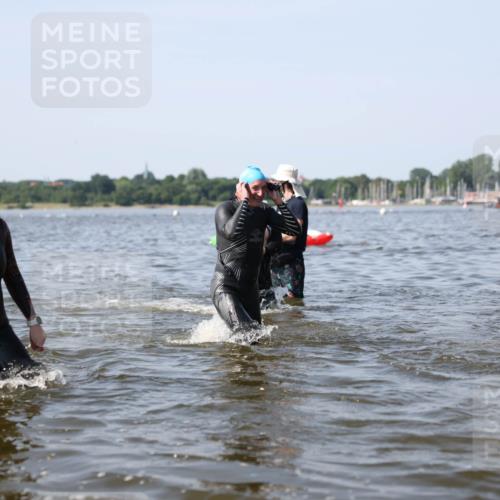 22.06.2025 - Viking Triathlon Michael Strokosch http://msf.ph/oto/8056666 22.06.2025 10:32:01 Schwimmen 63, 87, 193, 207, 226, 271, 435, 449, 464, 488, 507, 658 meine-sportfotos.de