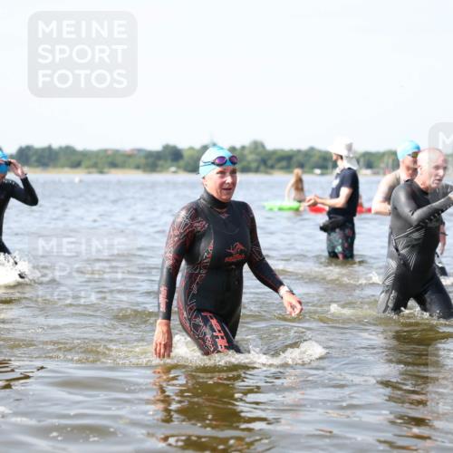 22.06.2025 - Viking Triathlon Michael Strokosch http://msf.ph/oto/8056672 22.06.2025 10:32:02 Schwimmen 63, 87, 193, 207, 226, 271, 435, 449, 464, 488, 507, 658 meine-sportfotos.de