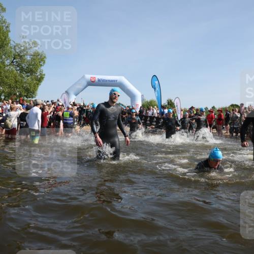 22.06.2025 - Viking Triathlon Michael Strokosch http://msf.ph/oto/8056698 22.06.2025 10:05:20 Schwimmen 57, 59, 61, 138, 171, 172, 228, 314, 346, 389, 418, 437, 536, 601, 655 meine-sportfotos.de