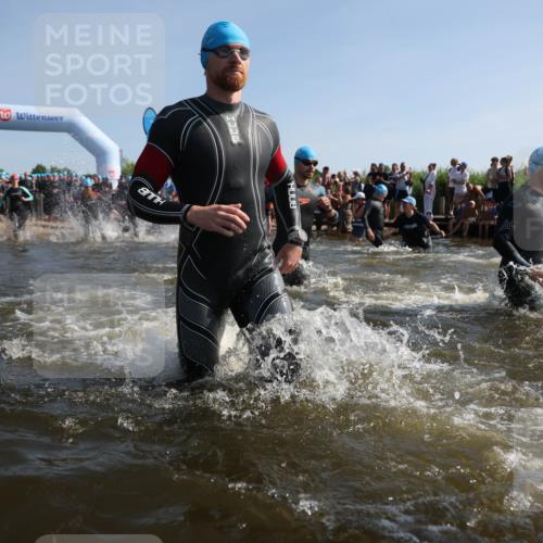 22.06.2025 - Viking Triathlon Michael Strokosch http://msf.ph/oto/8056715 22.06.2025 10:05:23 Schwimmen 57, 59, 61, 138, 171, 172, 228, 314, 346, 389, 418, 437, 536, 601, 655 meine-sportfotos.de