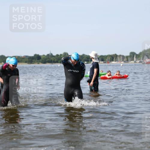 22.06.2025 - Viking Triathlon Michael Strokosch http://msf.ph/oto/8056728 22.06.2025 10:32:16 Schwimmen 53, 147, 173, 193, 207, 214, 226, 271, 461, 464 meine-sportfotos.de