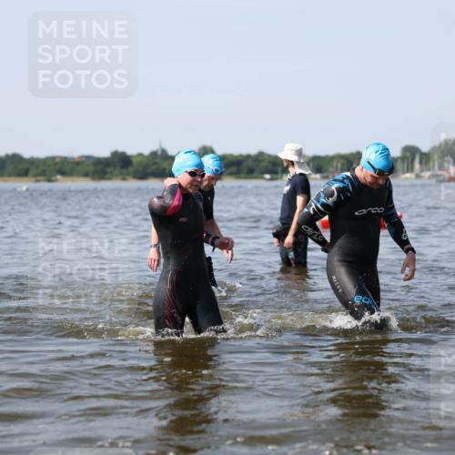 22.06.2025 - Viking Triathlon Michael Strokosch http://msf.ph/oto/8056736 22.06.2025 10:32:17 Schwimmen 53, 147, 173, 193, 207, 214, 271, 461 meine-sportfotos.de