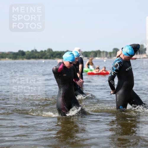 22.06.2025 - Viking Triathlon Michael Strokosch http://msf.ph/oto/8056740 22.06.2025 10:32:18 Schwimmen 53, 147, 173, 193, 207, 214, 461, 492 meine-sportfotos.de