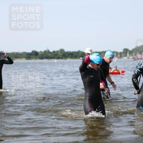 22.06.2025 - Viking Triathlon Michael Strokosch http://msf.ph/oto/8056744 22.06.2025 10:32:18 Schwimmen 53, 147, 173, 193, 207, 214, 461, 492 meine-sportfotos.de