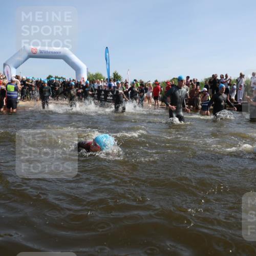 22.06.2025 - Viking Triathlon Michael Strokosch http://msf.ph/oto/8056751 22.06.2025 10:05:39 Schwimmen 22, 65, 83, 135, 167, 181, 194, 210, 361, 379, 439, 462, 511, 517, 538, 553, 603, 653, 654 meine-sportfotos.de